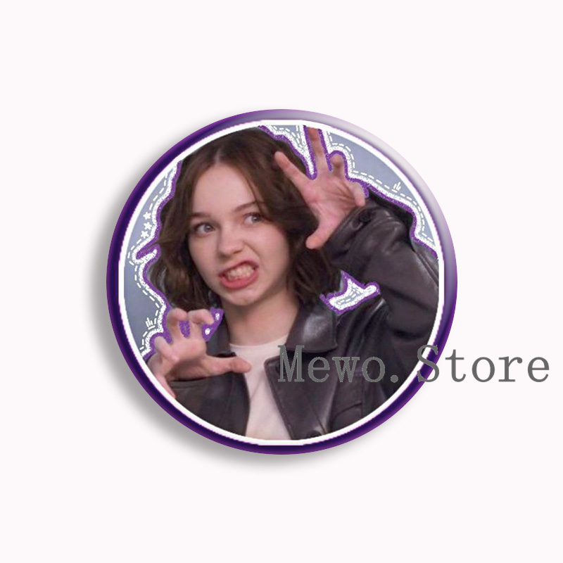 에마 마이어스 에스테틱 소프트 버튼 핀 인기 가수 브로 - Pin Button Badge 리뷰 및 가격