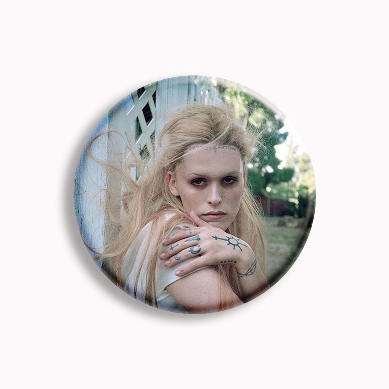 가수 Ethel Cain, But Still Beaut - Pin Button Badge 리뷰 및 가격